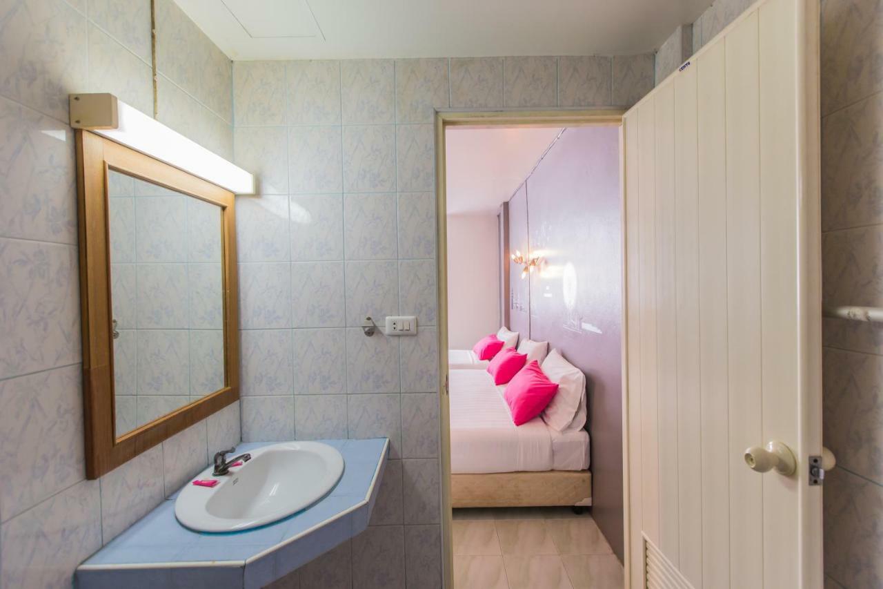 Chongko Guesthouse Phuket Eksteriør billede