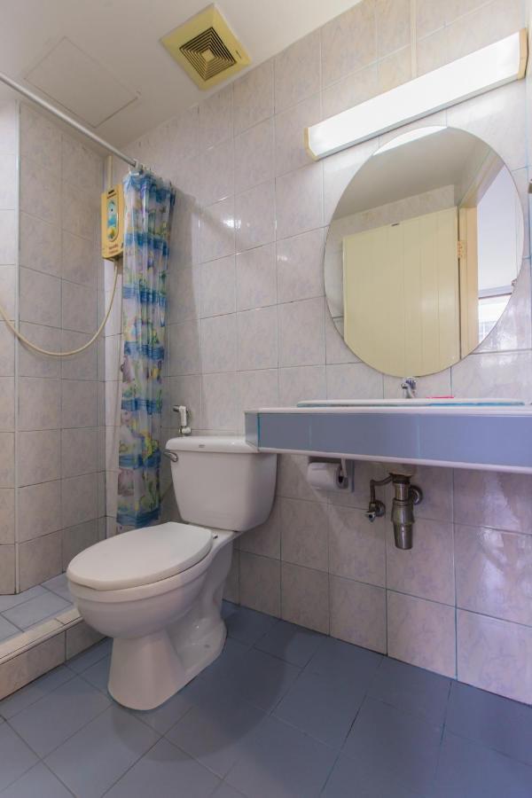 Chongko Guesthouse Phuket Eksteriør billede